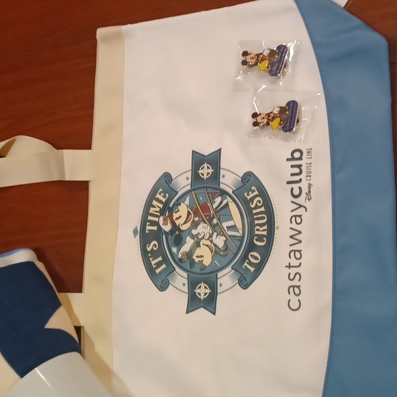 Disney Castaway Club Platinum Gift Set + DVC Items - Picture 6 of 8